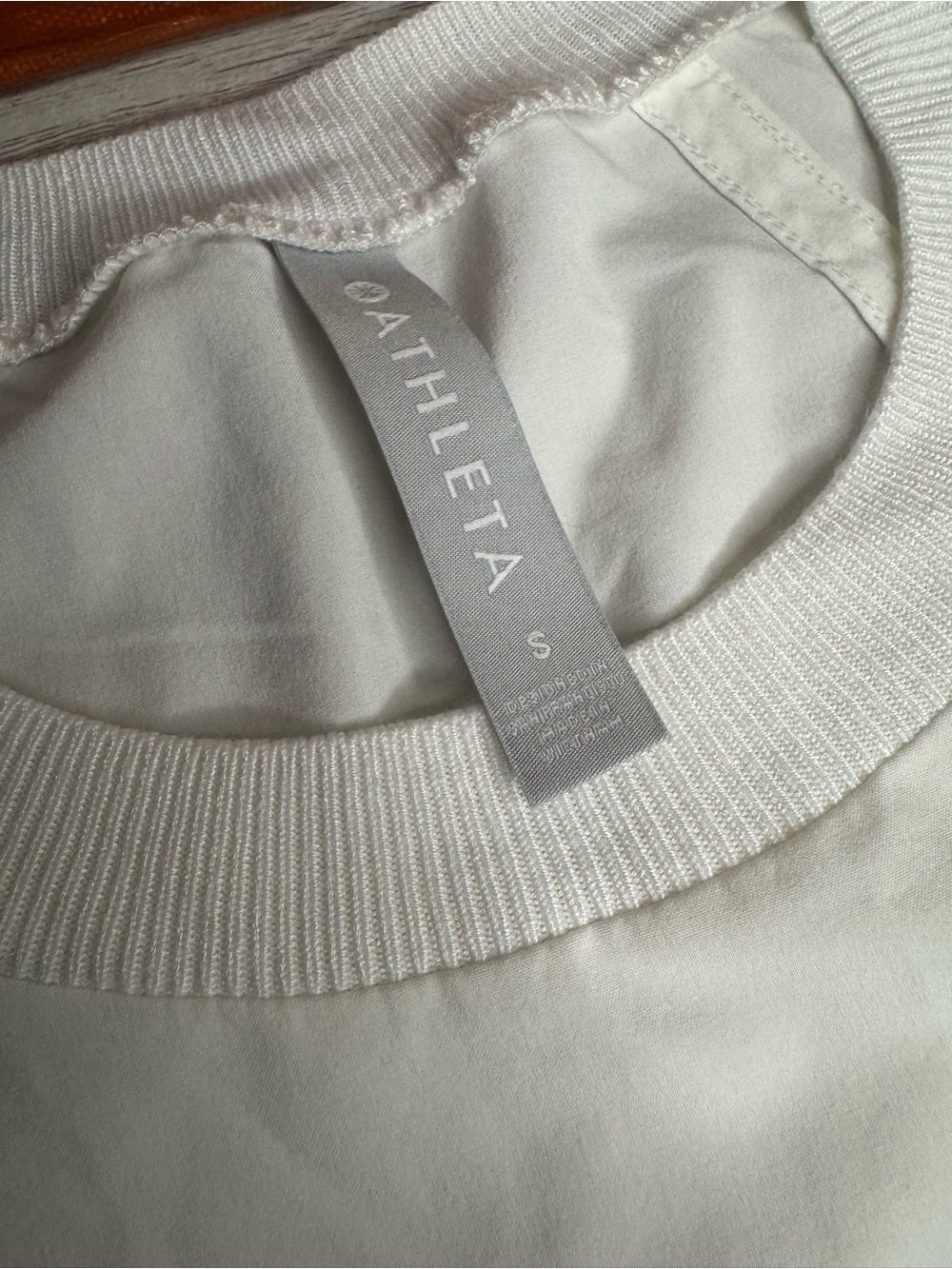 Athleta White Rounded Hem Athletic Tank - Picture 6 of 8